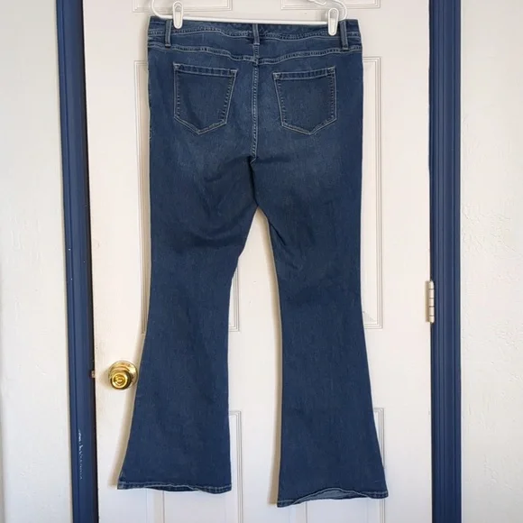 Torrid Blue Flare Jeans size 14 - Picture 2 of 4